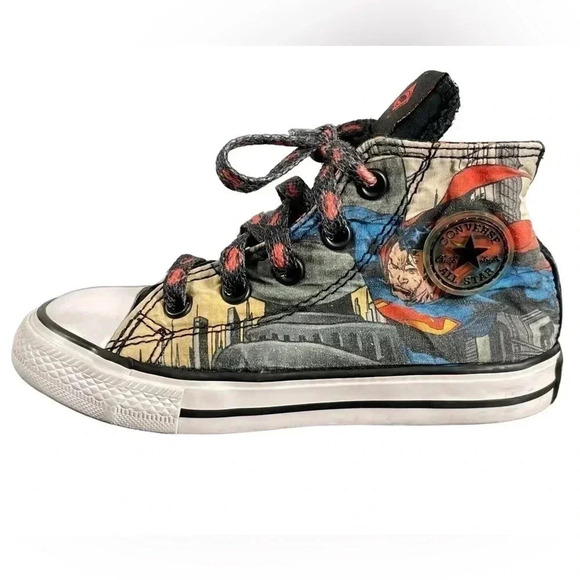 Converse  High Top SUPERMAN Limited Edition Size 8 - Picture 2 of 7